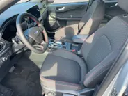 Ford Kuga 2.5 PHEV ST-Line | Uit Voorraad Leverbaar!! | Inkl. Trekhaak | 18 inch lichtmetalen velgen | Sportieve 'ST-Line' bodykit | Electrische Voorruit verwarming |