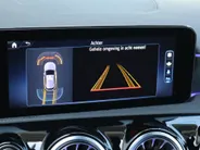 Mercedes-Benz A-Klasse 180 Business Solution AMG l Panorama dak l Keyless l AMG Line l