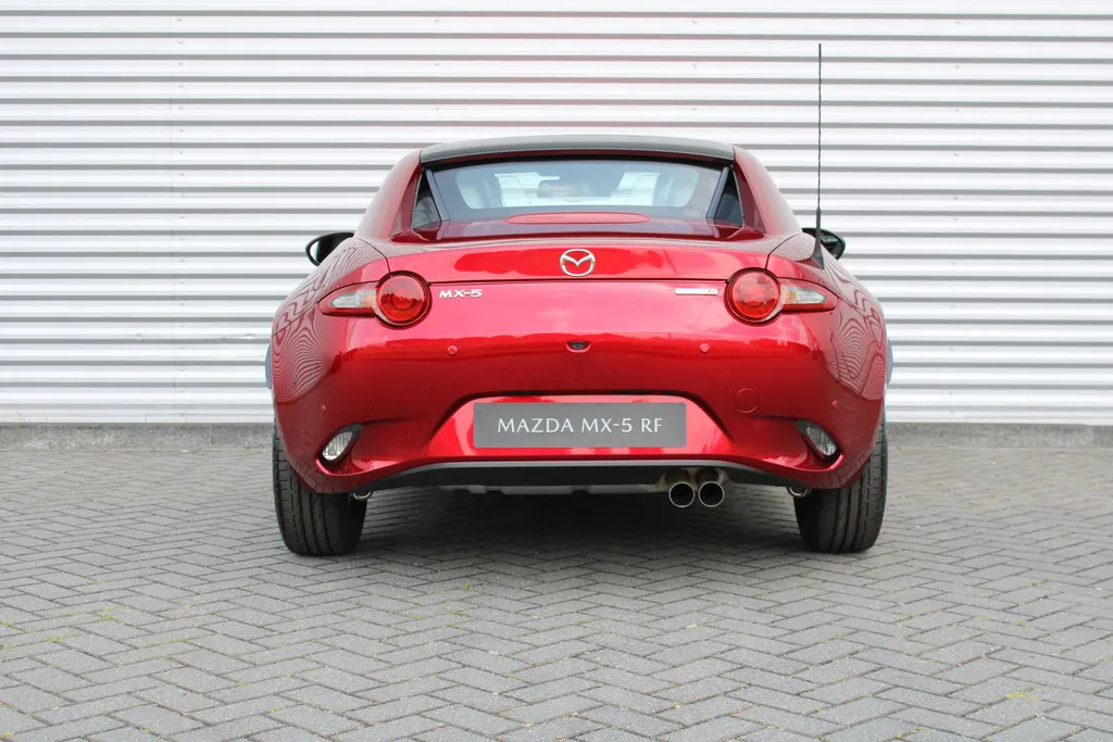 Mazda MX-5 2.0 SkyActiv-G 6AT 184PK Kizuna | Automaat | Leder | CAmera | Bose Audio | Nu met extreem hoge korting! |