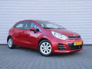 Kia Rio 1.2 CVVT ComfortLine | Apple Carplay/Android Auto | Navi Pioneer  | Airco | Cruise | All seasons | Dealeronderhouden |
