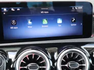 Mercedes-Benz A-Klasse 180 Star Edition Luxury Line l Trekhaak l Achteruitrij camera l Stoelverwarming l Ambiente lichtpakket
