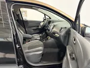 Renault Captur 90PK TCe Intens | Trekhaak | Navi | Climate Control | Bluetooth | Camera | Parkeersensoren | Cruise Control | Armsteun | Licht & Regen Sensor | Blind Spot |