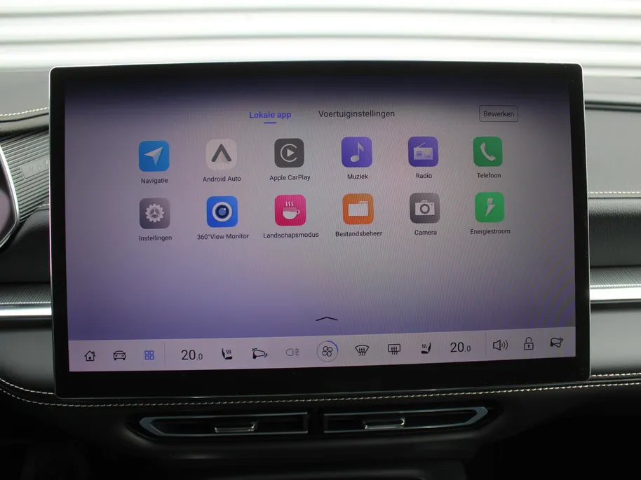 Mazda 6 6e Takumi Long Range 80 kWh | Stuur-/stoelverwarming + ventilatie | 360 camera | Pano dak | Zwart leer | 19' LM | HUD | LED | Elek. stoelverst. |