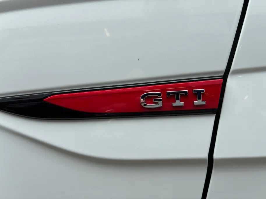 Volkswagen Polo 2.0 TSI GTI *Automaat*Navigatie*Parkeersensoren*LM.Velgen*Dealer Onderhouden!