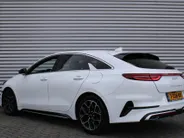 Kia ProCeed 1.5 T-GDi DCT7 GT-Line | BTW Auto | Automaat | Trekhaak | Verwarmde sportstoelen | Camera | Dodehoek detectie | Telefoonlader | LED |