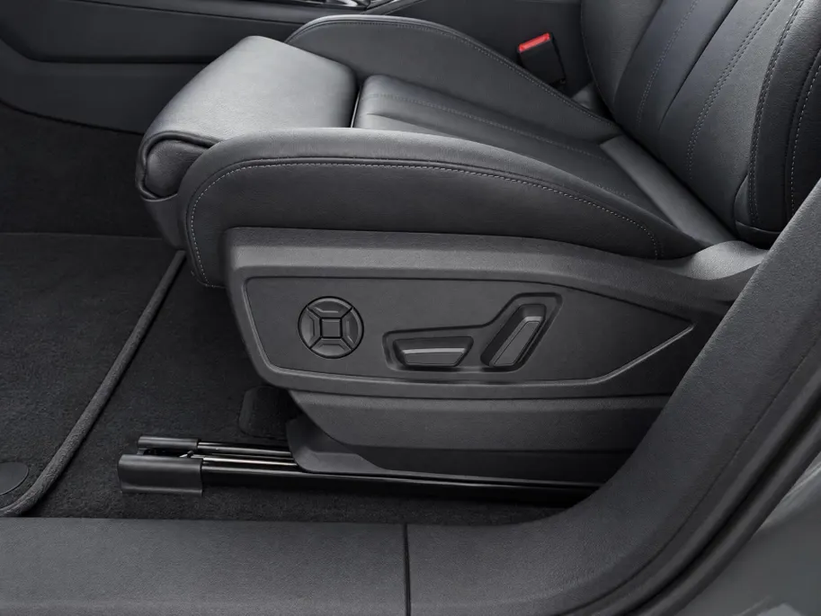 Audi Q5 e-hybrid quattro S edition 299 PK · B&O Premium 3D · Adaptieve luchtvering · Tech plus · Glazen panoramadak