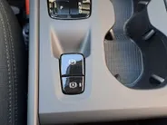 Volvo XC40 2.0 B3 Essential AUTOMAAT | Stuurverwarming | Stoelverwarming | Adaptieve Cruise | Apple Carplay/Android Auto