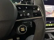 Renault Scénic E-Tech 220PK EV87 Long Range Esprit Alpine Automaat | DEMO | Solarbay Panoramadak | Harman Kardon Audio | Adaptive Cruise Control | Climate Control | 360 Camera | Apple CarPlay/Android Auto | Elektrisch Verstelbare Stoelen | Stoelverwarming |