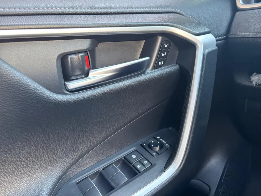 Toyota RAV4 2.5 Hybrid Executive | Memory stoelen | JBL sound | Trekhaak | Stoelverwarm. | Achteruitrijcamera