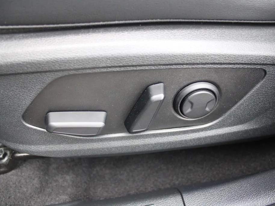 Kia Sportage 1.6 T-GDi Plug-in Hybrid AWD GT-PlusLine | Stoelverwarming + ventilatie | Schuifdak | Camera rondom | Elek. stoelverstelling + achterklep | 19' LM |