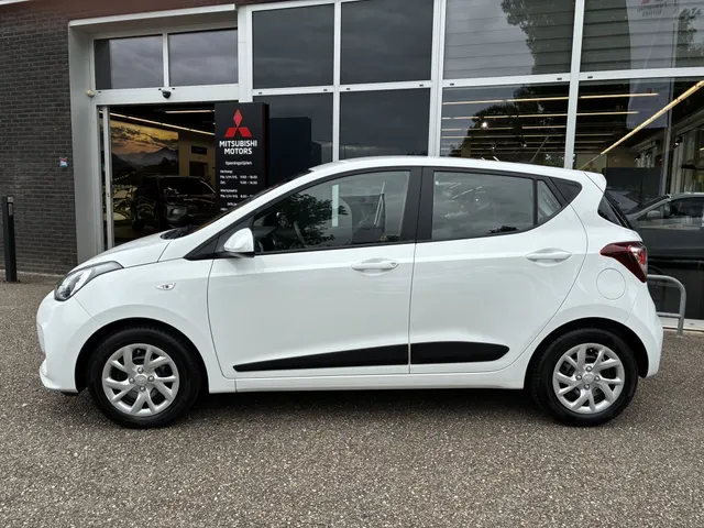 Hyundai i10 1.0i Comfort | All seasons