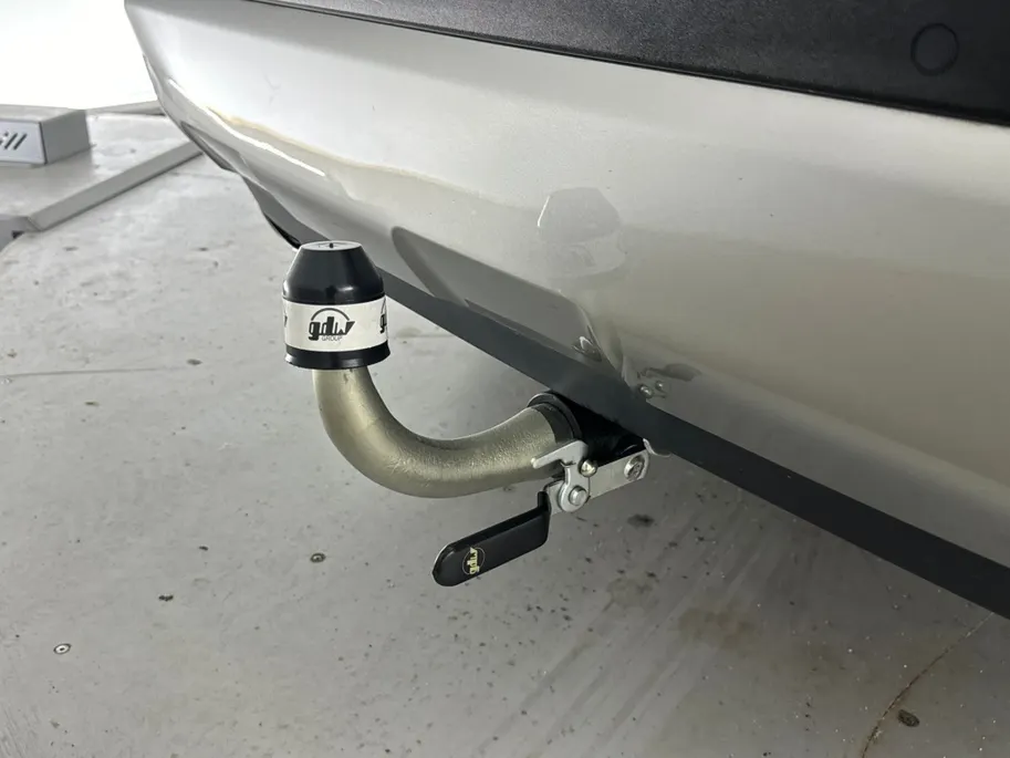 Toyota RAV4 2.5 Hybrid AWD Dynamic | Trekhaak | 18'' L.M. Velgen | Elektrische Achterklep