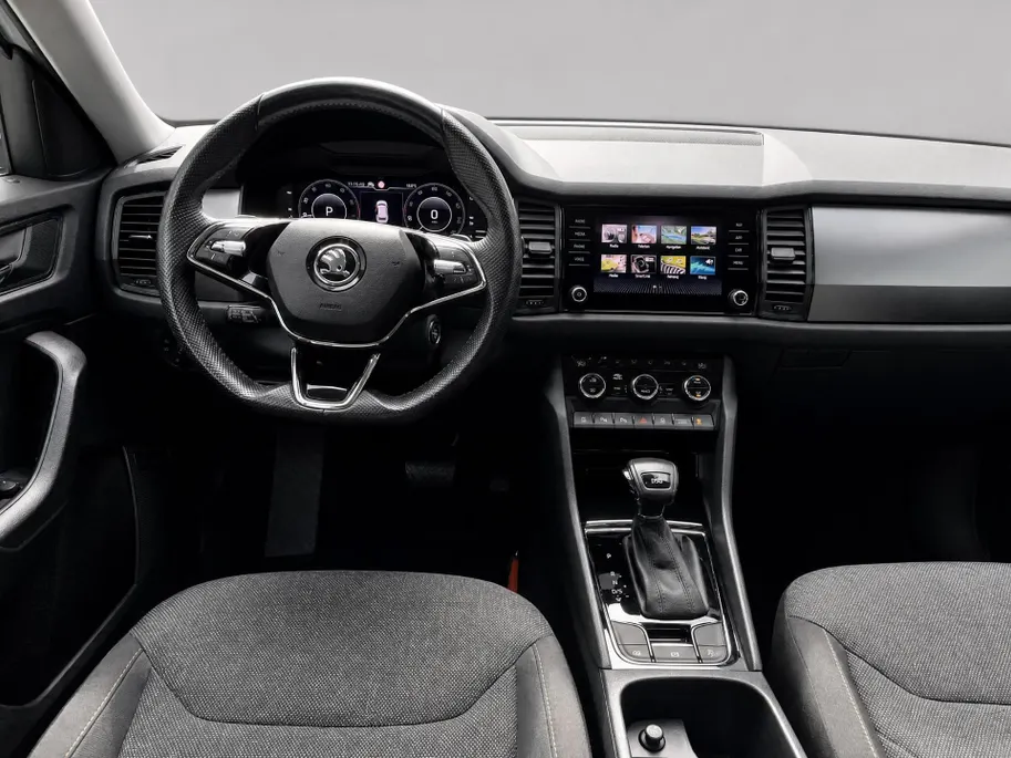 Škoda Kodiaq 1.5 TSI 150pk DSG Business Edition · Trekhaak · Camera · Apple/Android Car Play · Navigatie · Stoel-& Stuurverwarming · 19'' Inch ·