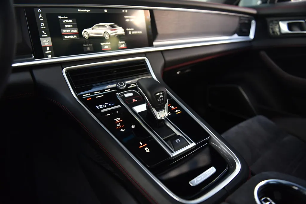 Porsche Panamera Sport Turismo 4.0 GTS