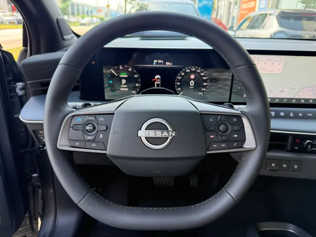 Nissan Leaf 52 kWh Evolve | 445km WLTP | Leder | BOSE | App Connect | Navigatie | 360-Camera | Keyless