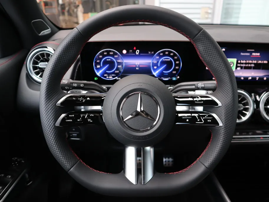 Mercedes-Benz EQB 250+ Business Solution AMG 7p. 71 kWh l Keyless l Achteruitrij camera l Stoelverwarming l Memory
