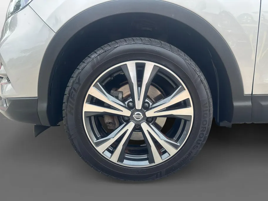 Nissan QASHQAI 1.2 N-Connecta | Navi | Climate | Cruise | Panodak | Trekhaak |