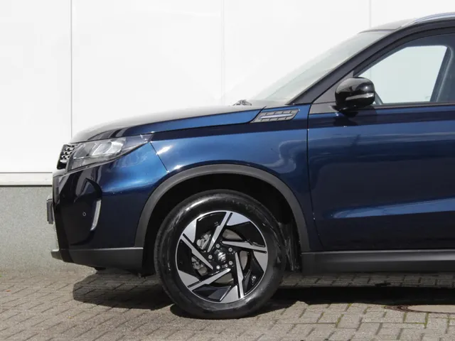 Suzuki Vitara 1.5 Hybrid Style Automaat | Navi | Adap. Cruise | Clima | Camera | Trekhaak