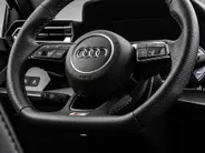 Audi A3 Sportback 45 TFSIe 272pk S-tronic S edition Competition · Camera · Sonos Audio · Elektrische stoelverstelling · Keyless  · Stoelverwarming · Afneembare Trekhaak · Fabrieksgarantie tot 03-04-2030 of 100.000km