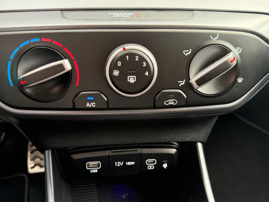 Hyundai Bayon 1.0 T-GDI Comfort 101PK | Navigatie | Achteruitrijcamera | Parkeersensoren achter | Apple Carplay & Android auto | Airco |