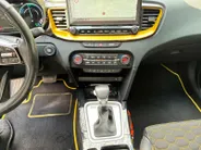 Kia XCeed 1.6 GDi PHEV DynamicPlusLine STOELVERWARMING | NAVI | LM VELGEN | TREKHAAK