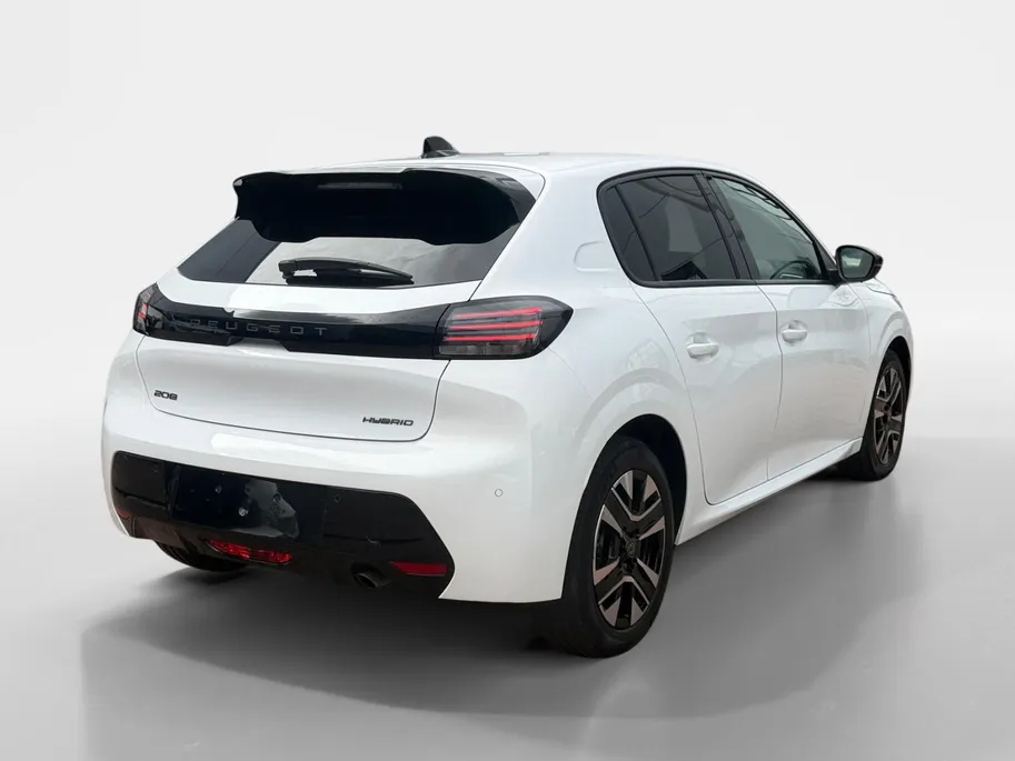 Peugeot 208 1.2 Hybrid 110 e-DCS6 Allure | Automaat | Parkeersensoren | Apple Carplay & Android Auto | Cruise Control | Bluetooth | 12 Maanden BOVAG Garantie