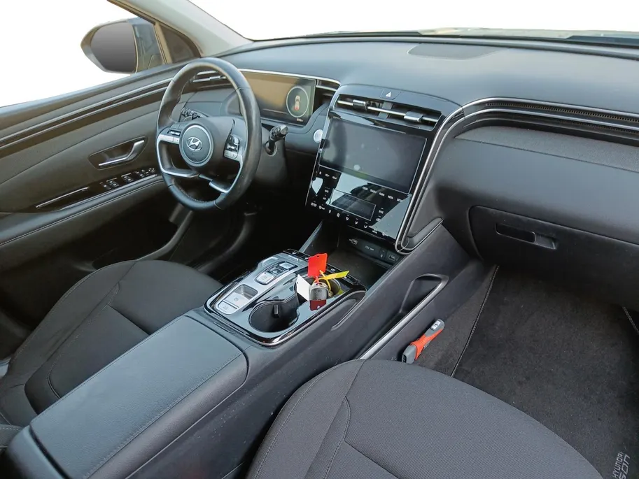 Hyundai Tucson 1.6 T-GDI HEV Comfort Smart | Trekhaak | Elektrische achterklep | Navigatie | Parkeersensoren voor en achter |