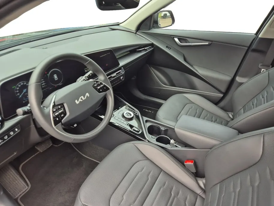 Kia Niro 1.6 GDi Hybrid DynamicPlusLine | Cruise Control | Climate Control | Open Dak | Camera | Stoelverwarming | Stuurverwarming | Elektrische Kofferbak |