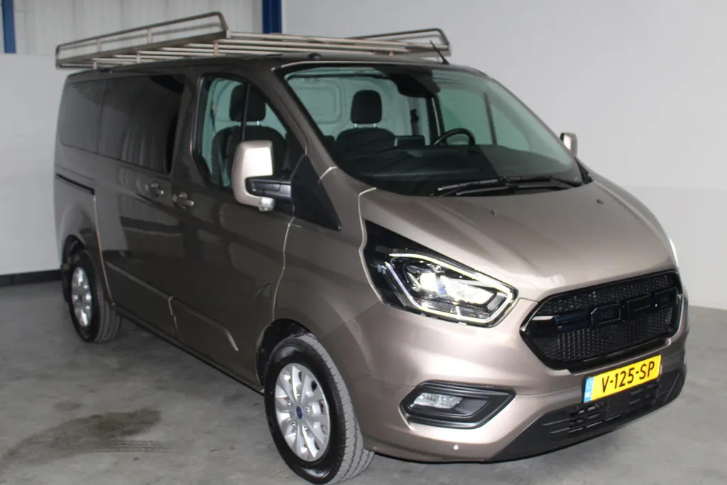 Ford Transit Custom 300 2.0 TDCI L1H1 Limited | Drivers Assistance Pack | stoel & stuur verwarming | imperiaal | Safety pack | trekhaak | Apple Carplay/Android Auto |