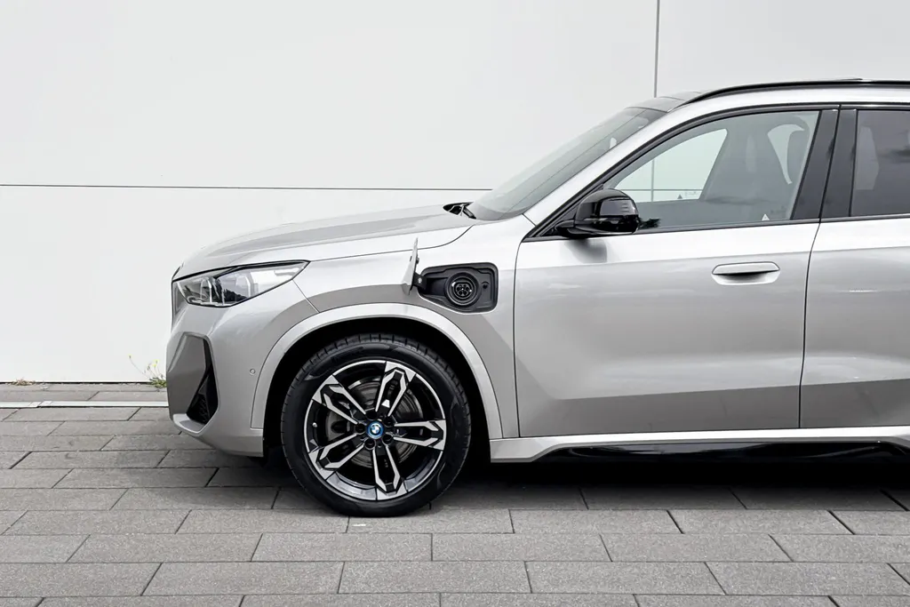 BMW X1 xDrive25e