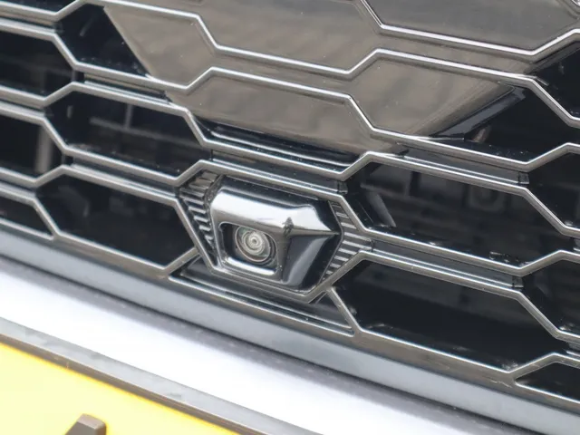 Mitsubishi Eclipse Cross 2.4 PHEV Executive Trekhaak | All Seasons | Adaptive Cruise