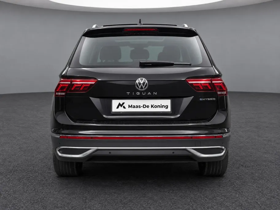 Volkswagen Tiguan 1.4 TSI eHybrid 245pk DSG Elegance · Panoramadak · Camera · Parkeerassistent · Matrix LED · Keyless · Elek. Achterklep ·
