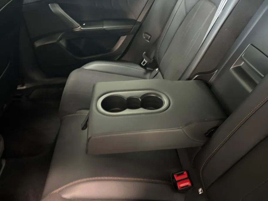 CUPRA Formentor 1.4 TSI | e-HYBRID | BUSINESS ED. | 18'' VELGEN | SPORTSTOELEN |