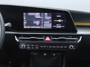 Kia Niro EV DynamicLine 64.8 kWh | 17' LM | Airco | Cruise | Camera | Navi | PDC |