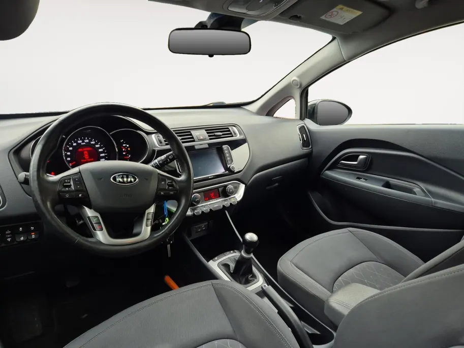 Kia Rio 1.2 CVVT ExecutiveLine | Airco | Navi | Camera | Schuifdak | LM Velgen | Stoelverwarming | Stuurverwarming | Trekhaak |