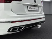 Volkswagen Tiguan 1.4 TSI 245pk DSG eHybrid R-Line Business+ · Panoramadak · Camera · Wegklapbare Trekhaak · Apple/Android Car Play · 20'' Inch · Dodehoeksensor · Stoelverwarming ·