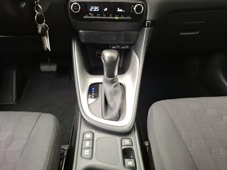 Toyota Yaris 1.5 Hybrid 115 Active | ACHTERUITRIJCAMERA | CARPLAY | CLIMATE | HYBRID | CRUISE |
