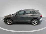 Volkswagen Tiguan 1.4 TSI 245pk DSG eHybrid R-Line Business+ · Panoramadak · Camera · IQ.Light · Apple/Android Car Play · Navigatie · 19'' Inch ·