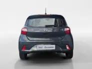 Hyundai i10 1.0 Premium | Navigatie| Parkeer sensoren| Camera| Cruise Controle| Metallic lak| Dealer onderhouden| Climate Controle