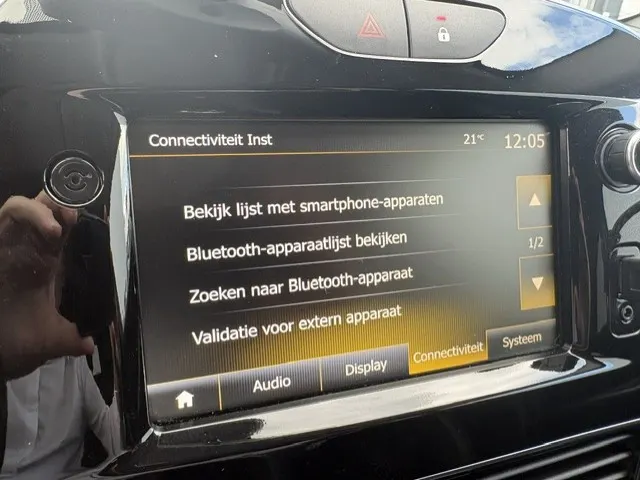 Renault Clio Estate 1.2 120 PK TCe Intens | 17 '' velgen | camera achter | stoelverwarming voor | ECC |