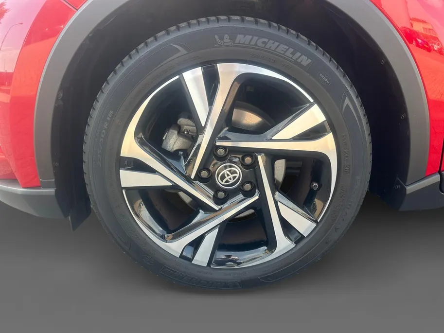 Toyota C-HR 1.8 Hybrid Dynamic | Climate | Adap cruise | LM Velgen 18'| Apple CP / Android auto |