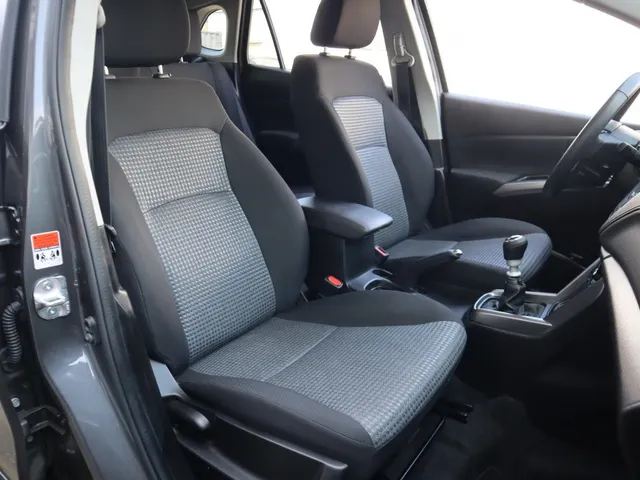 Suzuki S-Cross 1.4 BoosterJet Hybrid Select | Carplay | Trekhaak | All Seasons VERKOCHT