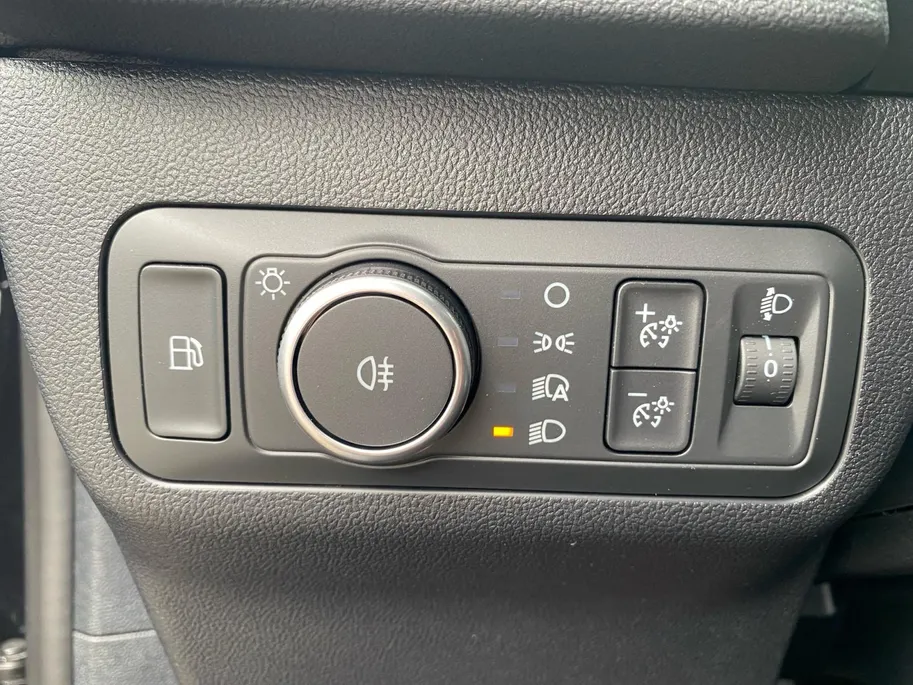 Ford Kuga 2.5 PHEV ST-Line 243PK | El. Wegklapbare Trekhaak | Driver Assistance Pack | UIT VOORRAAD | 4000,- Ready Set Ford Bonus | 0,99% Rente icm Ford Options