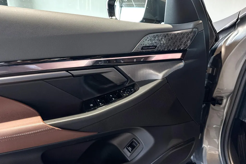BMW 5 Serie Touring 550e xDrive