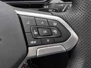 Volkswagen T-Roc 1.5TSI/150PK R-Line Black Style · Panoramadak · Apple/Android Car Play · Navigatie · Camera · Stoelverwarming · Garantie t/m 14-07-2027