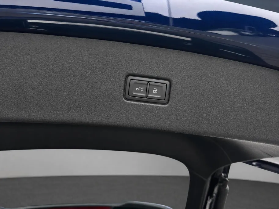 Audi Q5 Sportback 50 TFSI e 299pk S edition Competition · Panoramadak · 360 gr. Camera · Bang & Olufsen · Luchtvering · Apple/Android Car Play · Stoel+achterbank verwarmd · 20'' velgen · Garantie t/m 07-02-2028 of 100.000km