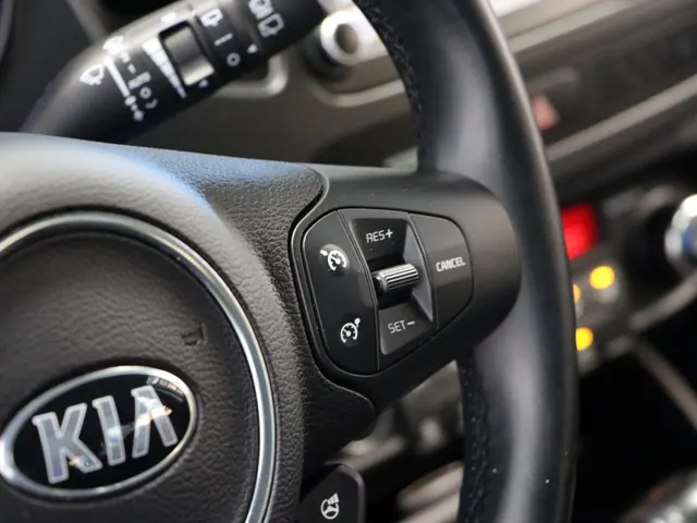 Kia Carens 2.0 GDi BusinessLine Automaat Trekhaak