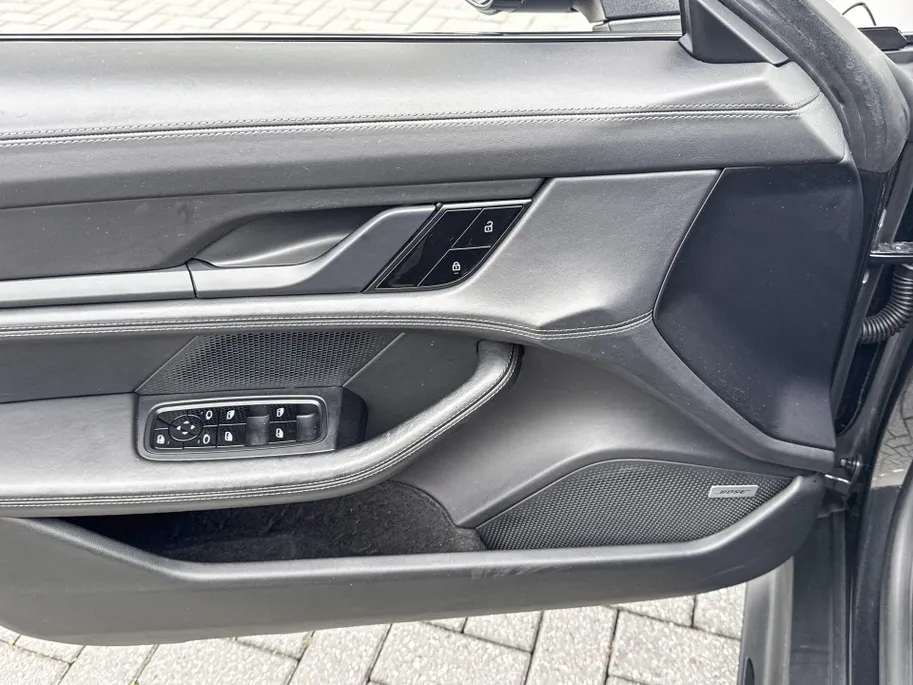 Porsche Taycan 4S Performance