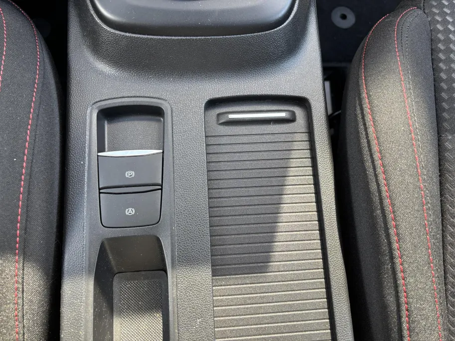 Ford Focus Wagon 1.0 EcoBoost Hybrid ST Line X
