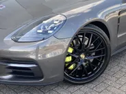 Porsche Panamera Sport Turismo 4 - 3.0 331 pk Sport Chrono - Panoramadak - Stoelverwarming  - Luchtvering - 21 inch lichtmetalen velgen